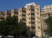 Satılır 3 otaqlı 70 m2 köhnə tikili Nizami m.