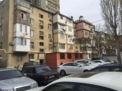 Satılır 3 otaqlı 64 m2 köhnə tikili Yasamal r.