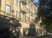 Satılır 3 otaqlı 160 m2 köhnə tikili Sahil bağı