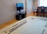 İcarəyə verilir 4 otaqlı 200 m2 yeni tikili Nəsimi r.