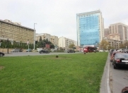 İcarəyə verilir 3 otaqlı 100 m2 köhnə tikili Dövlət Statistika Komitəsi