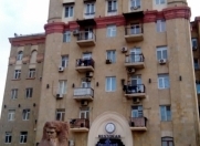 Satılır 2 otaqlı 60 m2 köhnə tikili Nizami m.