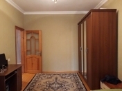 Satılır 3 otaqlı 89 m2 köhnə tikili Yasamal parkı