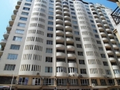 İcarəyə verilir 4 otaqlı 200 m2 yeni tikili 28 May m.