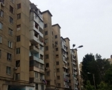 Satılır 3 otaqlı 91 m2 köhnə tikili Yasamal parkı