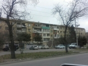 İcarəyə verilir 4 otaqlı 100 m2 köhnə tikili Keşlə bazarı