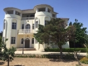 İcarəyə verilir 6 otaqlı 300 m2 bağ evi Nardaran