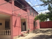 İcarəyə verilir 4 otaqlı 200 m2 həyət evi Fatmayı