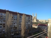 Satılır 5 otaqlı 100 m2 köhnə tikili Zərifə Əliyeva adına park