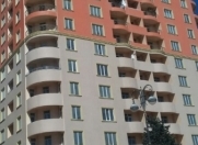 İcarəyə verilir 3 otaqlı 125 m2 köhnə tikili Qələbə dairəsi