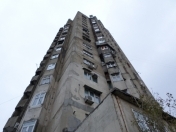 Satılır 3 otaqlı 70 m2 köhnə tikili Zərifə Əliyeva adına park