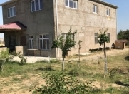 Satılır 2 otaqlı 360 m2 bağ evi Novxanı