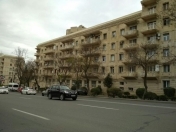 Satılır 3 otaqlı 87 m2 köhnə tikili İncəsənət və Mədəniyyət Un.