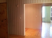 Satılır 5 otaqlı 90 m2 köhnə tikili Ukrayna dairəsi