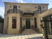 Satılır 6 otaqlı 520 m2 həyət evi Mərdəkan