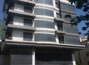 İcarəyə verilir 50 otaqlı 2500 m2 obyekt Gənclik m.