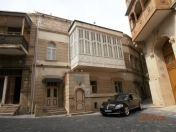Satılır 13 otaqlı 670 m2 villa İçəri Şəhər
