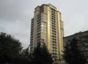 İcarəyə verilir 4 otaqlı 185 m2 yeni tikili 28 May m.