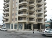 İcarəyə verilir 2 otaqlı 320 m2 obyekt Nərimanov heykəli
