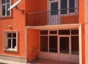 Satılır 5 otaqlı 150 m2 həyət evi Xırdalan