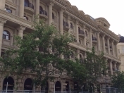 İcarəyə verilir 2 otaqlı 76 m2 köhnə tikili Sahil m.