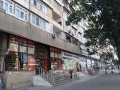 Satılır 3 otaqlı 105 m2 köhnə tikili İnşaatçılar m.