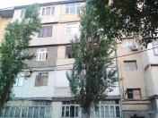 Satılır 3 otaqlı 72 m2 köhnə tikili İnşaatçılar m.