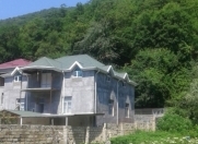 İcarəyə verilir 4 otaqlı 180 m2 villa Qax