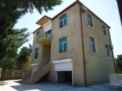 Satılır 5 otaqlı 290 m2 bağ evi Novxanı