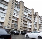 Satılır 2 otaqlı 60 m2 köhnə tikili Əhmədli m.