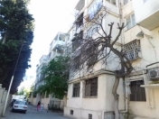 Satılır 2 otaqlı 50 m2 köhnə tikili Nizami m.