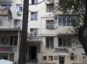 Satılır 2 otaqlı 45 m2 köhnə tikili 3 mkr