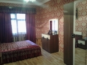 İcarəyə verilir 2 otaqlı 65 m2 yeni tikili İqtisadiyyat Universiteti