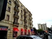 İcarəyə verilir 4 otaqlı 150 m2 köhnə tikili İçəri Şəhər m.