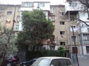 Satılır 3 otaqlı 54 m2 köhnə tikili İnşaatçılar m.