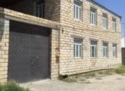 Satılır 8 otaqlı 300 m2 həyət evi Gəncə