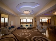 Satılır 5 otaqlı 350 m2 yeni tikili 28 May m.