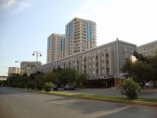 Satılır 3 otaqlı 75 m2 köhnə tikili Nizami m.