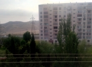 Satılır 3 otaqlı 90 m2 köhnə tikili İnşaatçılar m.