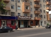 Satılır 1 otaqlı 30 m2 köhnə tikili Gənclik m.