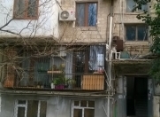 İcarəyə verilir 1 otaqlı 32.3 m2 köhnə tikili Elmlər Akademiyası m.