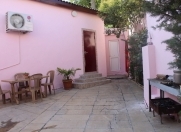 Satılır 4 otaqlı 200 m2 həyət evi Badamdar