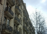 İcarəyə verilir 4 otaqlı 150 m2 ofis Nəsimi r.