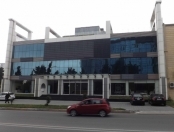 Satılır 10 otaqlı 7500 m2 obyekt Qara Qarayev m.