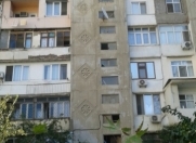 Satılır 2 otaqlı 60 m2 köhnə tikili Ayna Sultanova heykəli