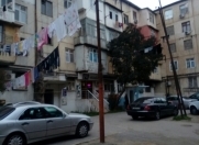 Satılır 2 otaqlı 45 m2 köhnə tikili Zərifə Əliyeva adına park