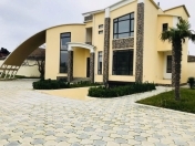 Satılır 10 otaqlı 500 m2 bağ evi Mərdəkan