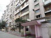 Satılır 5 otaqlı 120 m2 köhnə tikili Zərifə Əliyeva adına park