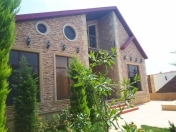 Satılır 4 otaqlı 260 m2 bağ evi Mərdəkan
