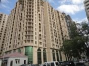 İcarəyə verilir 4 otaqlı 210 m2 yeni tikili Port Baku